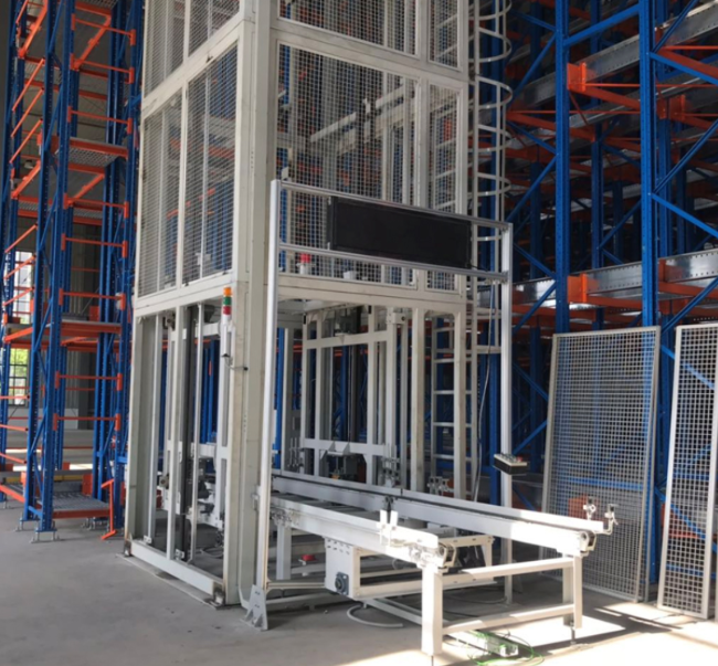 新建往复式提升机